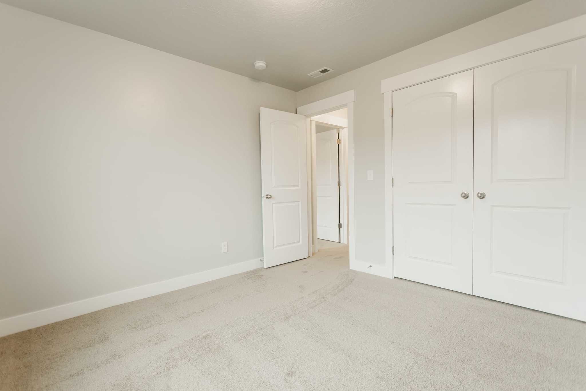 Chantelle Inner Townhome - EDGEhomes